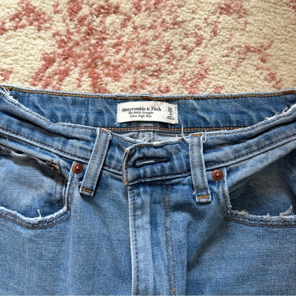 A&F The Ankle Straight Ultra High Rise Jeans - Picture 2 of 4